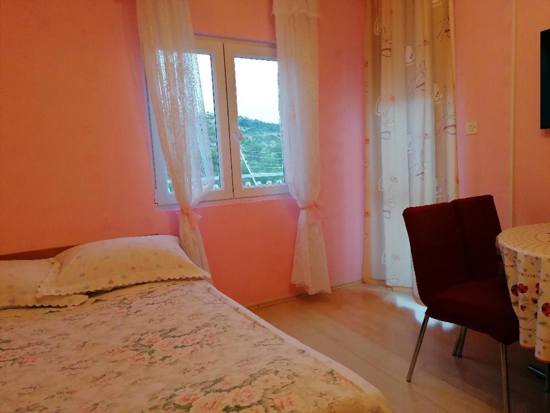 Apartmani Milisa L Primosten Exterior photo