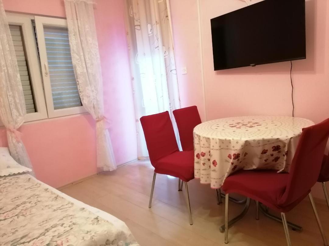 Apartmani Milisa L Primosten Exterior photo